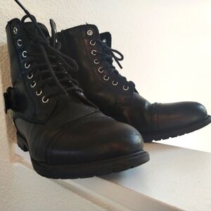 Combat Bootie Low Lug Sole Lace Up Black W 7.5 Great Sole Good Used